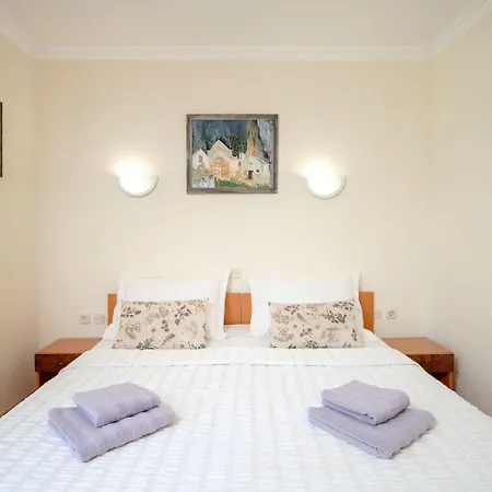 Apartment Josi - 200 M From Sea Vrboska