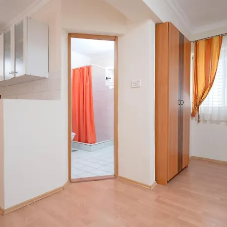 Josi - 200 M From Sea Vrboska