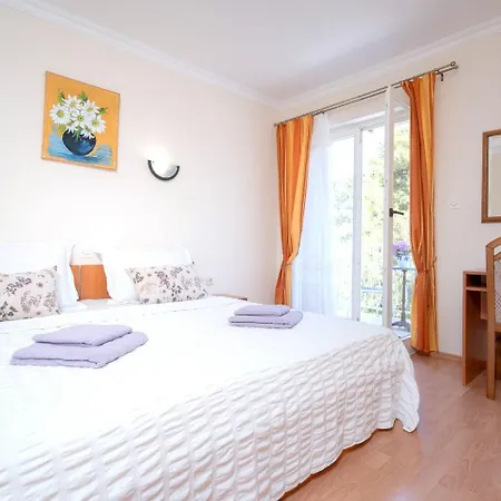 Apartment Josi - 200 M From Sea *