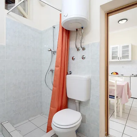 Apartment Josi - 200 M From Sea