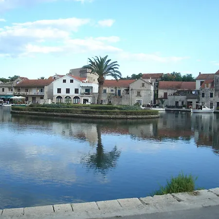 Josi - 200 M From Sea * Vrboska