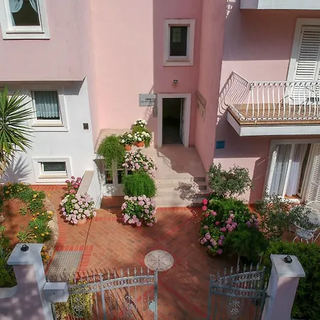 Josi - 200 M From Sea *
