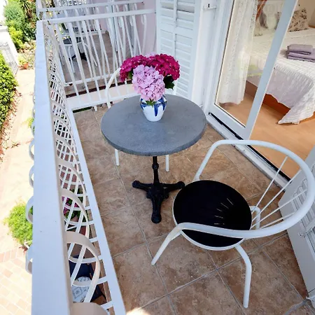 Apartment Josi - 200 M From Sea