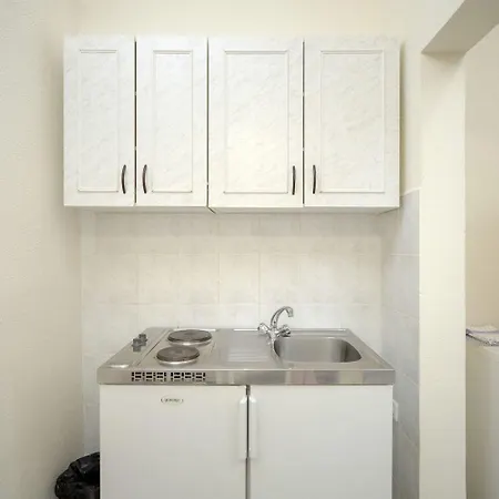Josi - 200 M From Sea Apartment