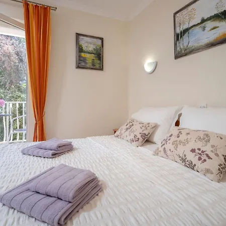 Josi - 200 M From Sea Daire
